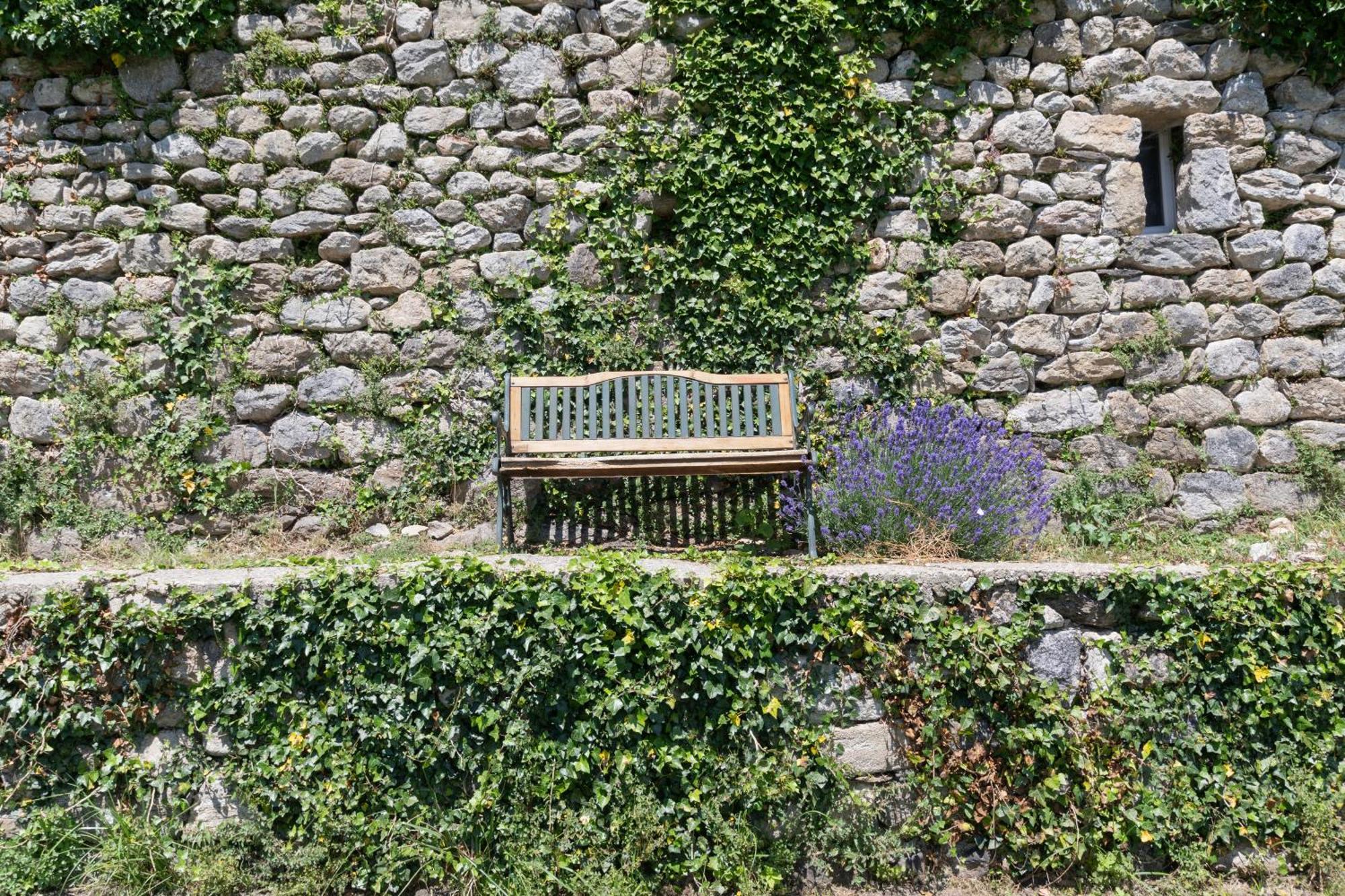 Les Chambres De La Ferme De Chalas Valgorge 外观 照片